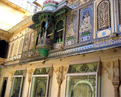 Sheesh Mayur peacock mosaic, Mor Chowk